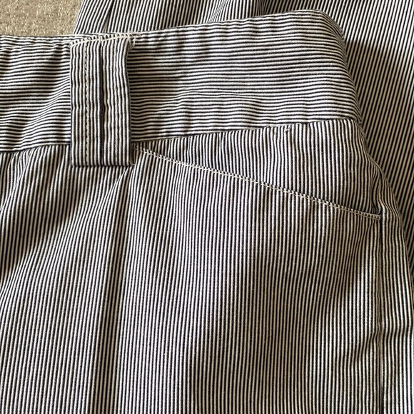 Rafaella blue/white striped Capris. Size 10 - Picture 2 of 7